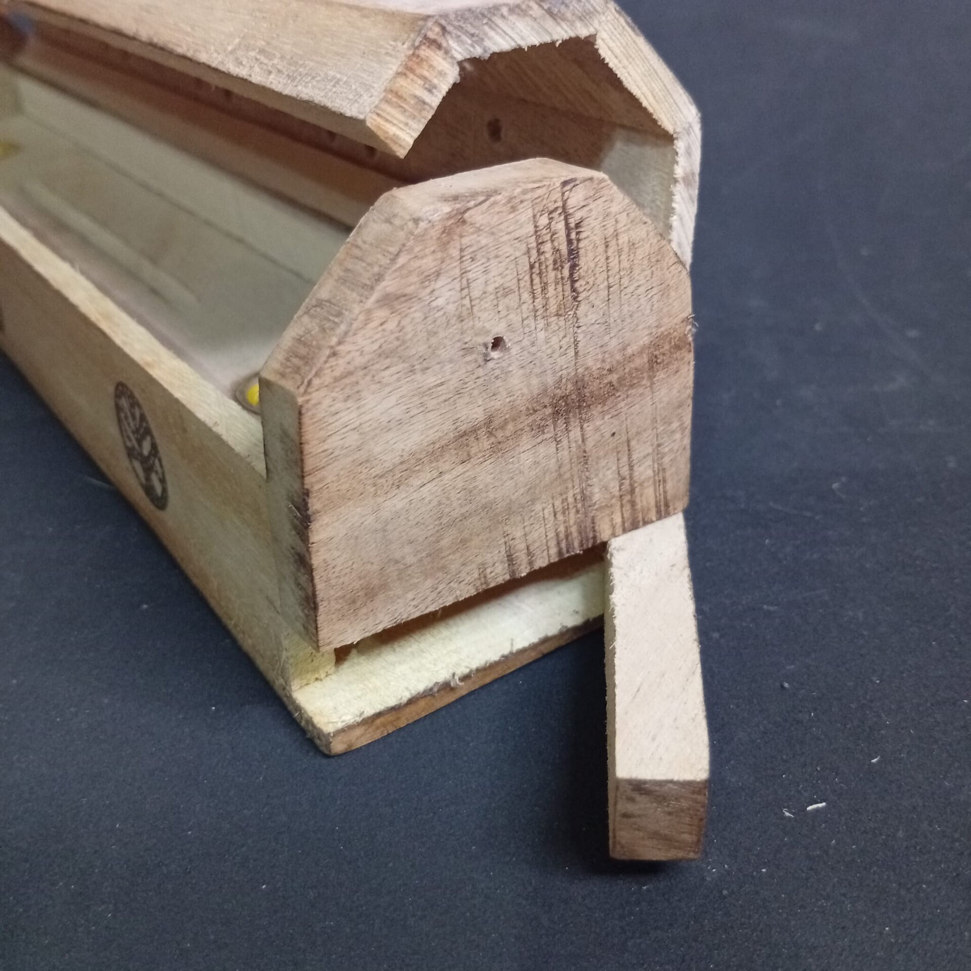 Baúl Porta Inciensos de Madera Para Conos y Varillas - 4